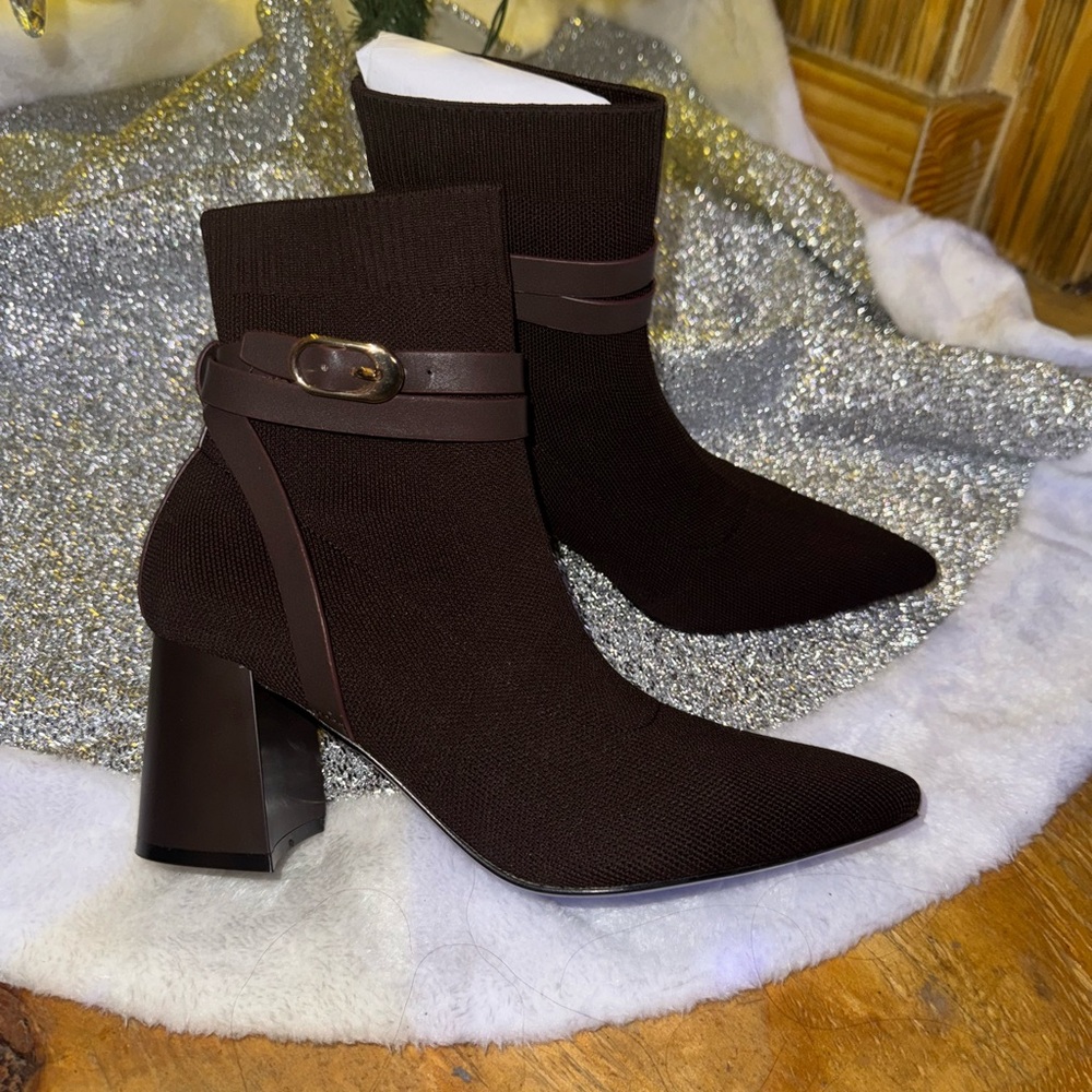 Cozy Island Strap Pointed Chunky Heeled Ankle Boots